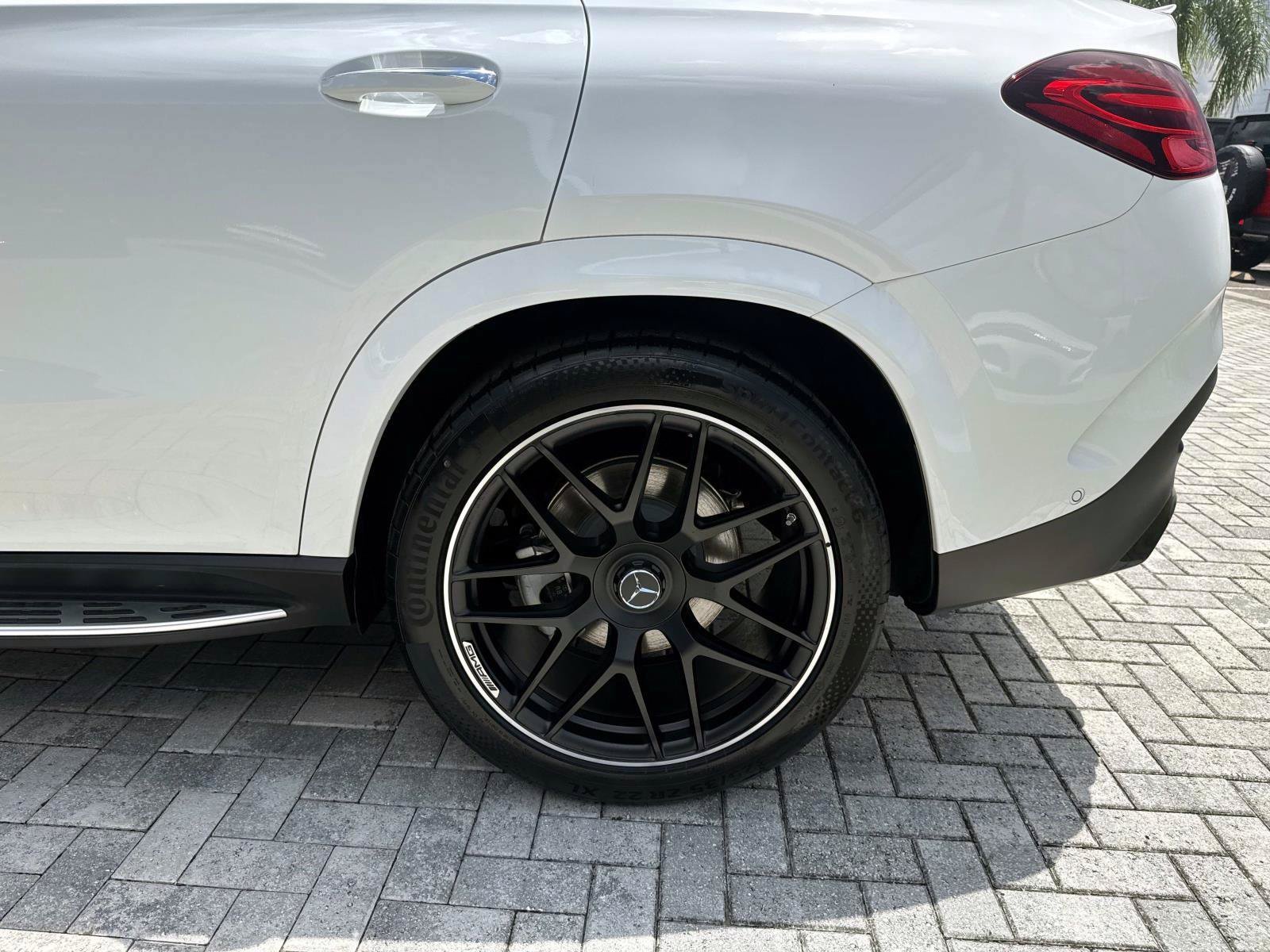 New 2026 Mercedes-Benz GLE 53 AMG 4MATIC Coupe image 11