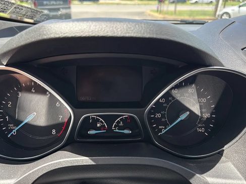 Used 2019 Ford Escape SEL AWD/4WD image 17