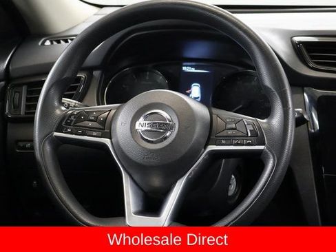 Used 2017 Nissan Rogue S AWD/4WD image 14