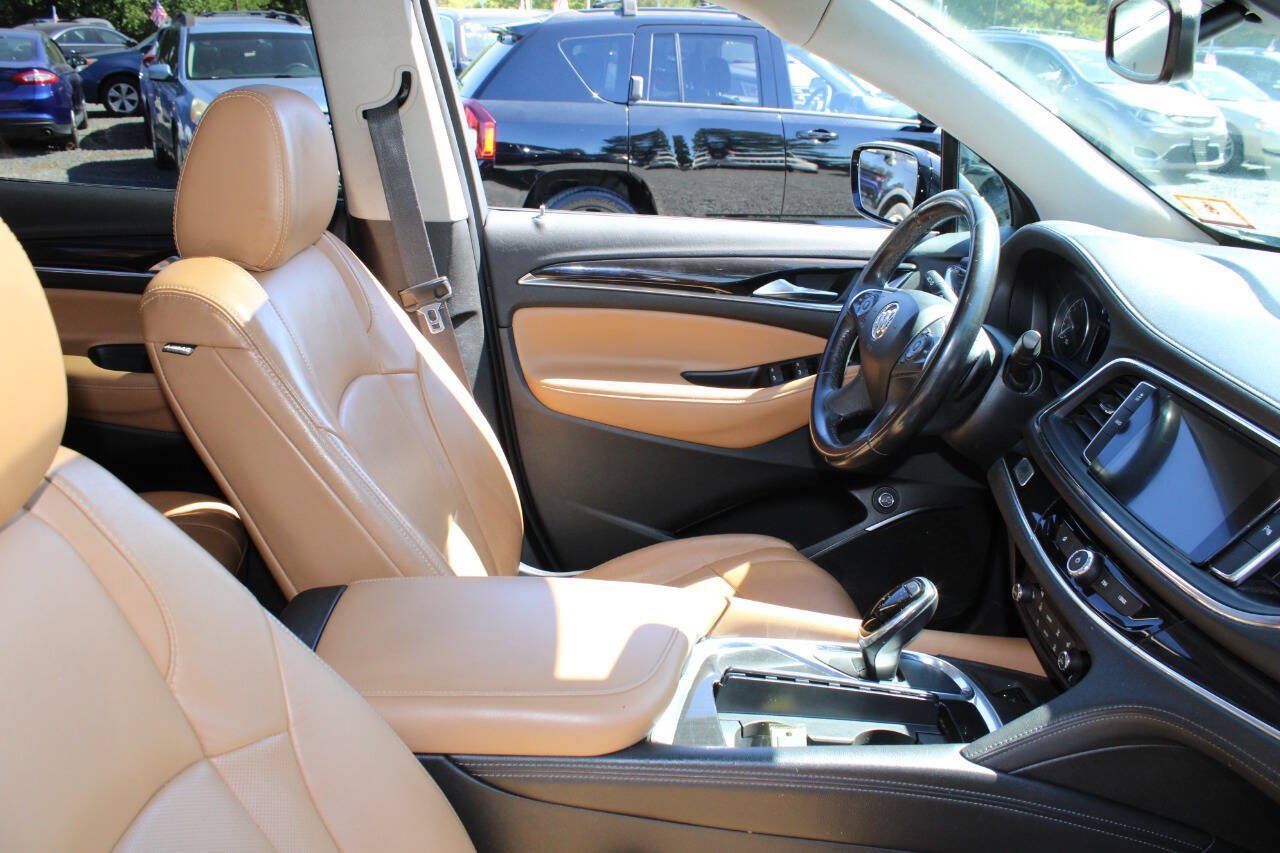 Used 2019 Buick Enclave Essence AWD/4WD image 11