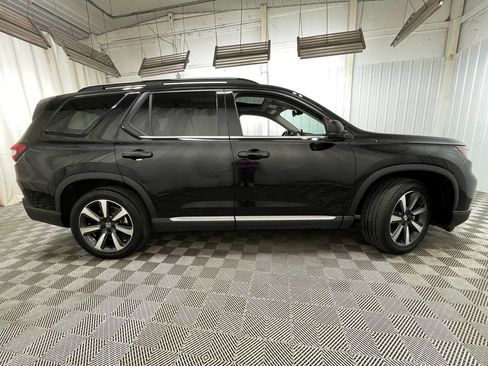 Used 2024 Honda Pilot Touring image 25
