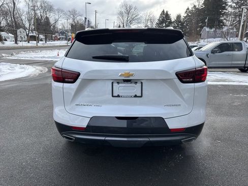 Used 2024 Chevrolet Blazer Premier w/ Driver Confidence II Package image 8