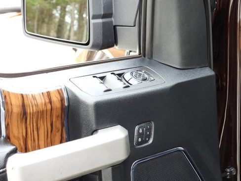 Used 2019 Ford F150 Lariat image 47