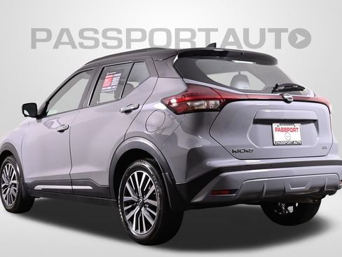Certified 2023 Nissan Kicks SR w/ SR Premium Package FWD image 5
