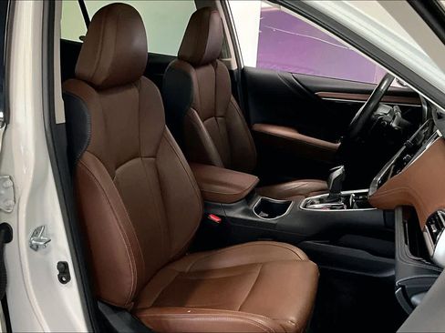 Used 2022 Subaru Outback Touring image 12