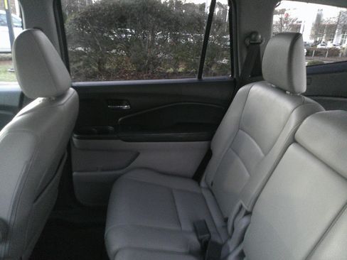 Used 2016 Honda Pilot EX-L image 29