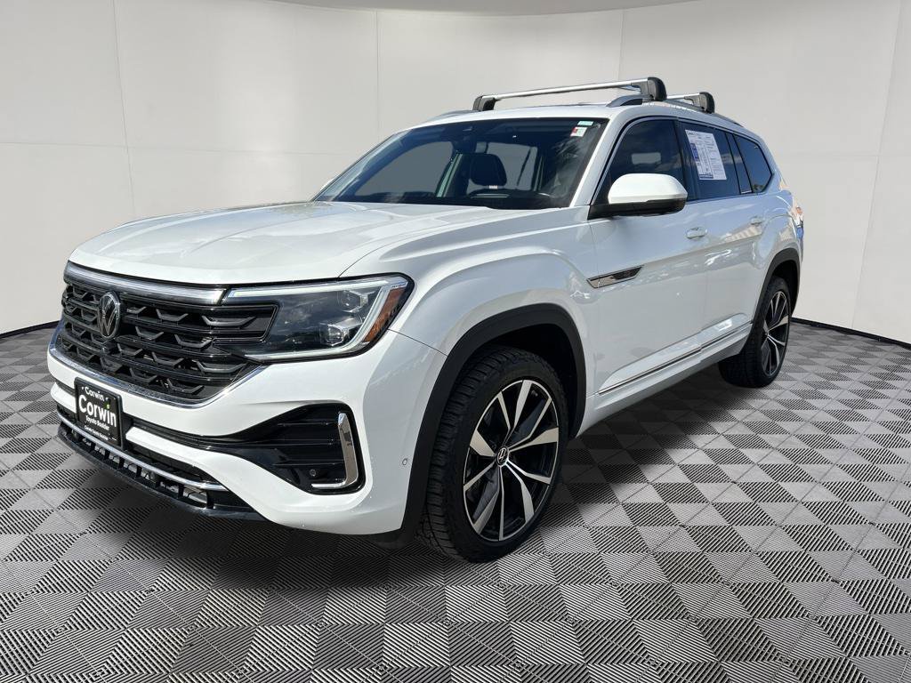 Used 2024 Volkswagen Atlas SEL Premium R-Line AWD/4WD image 3