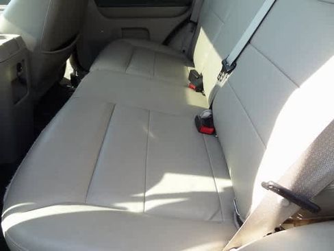 Used 2012 Ford Escape XLT image 18