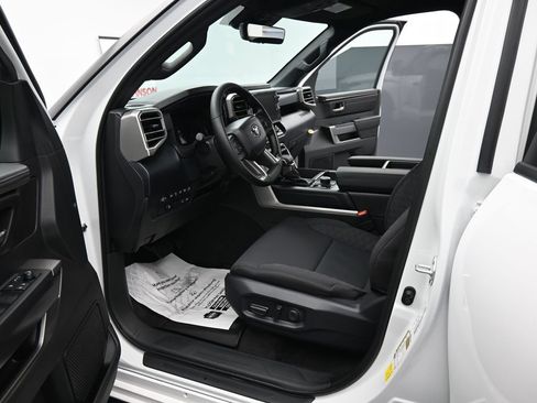 New 2026 Toyota Tundra SR5 image 18