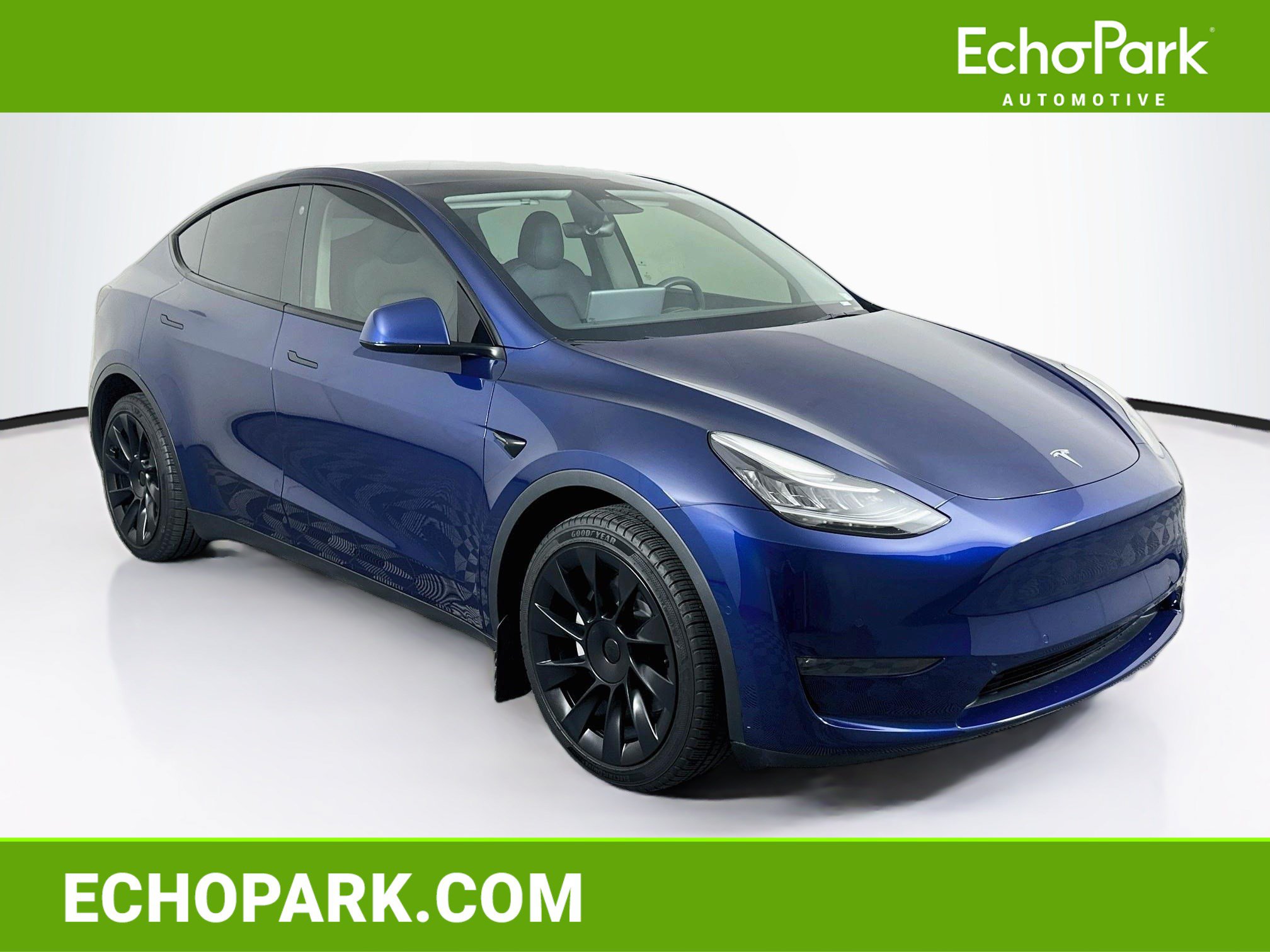 Used 2022 Tesla Model Y Long Range AWD/4WD image 1