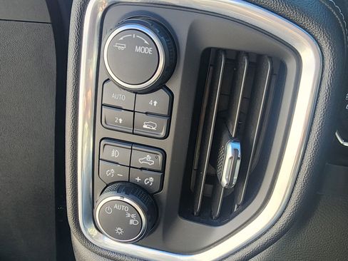 Used 2020 Chevrolet Silverado 1500 RST w/ All-Star Edition image 9