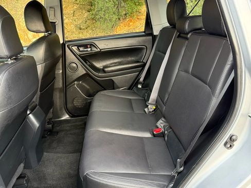 Used 2017 Subaru Forester 2.5i Limited image 18