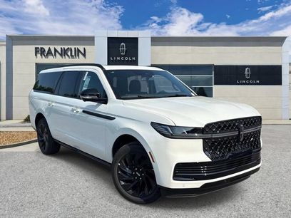 New 2027 Lincoln Navigator L Reserve w/ Jet Appearance Package