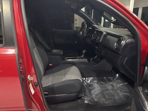 Used 2020 Toyota Tacoma TRD Off-Road image 27