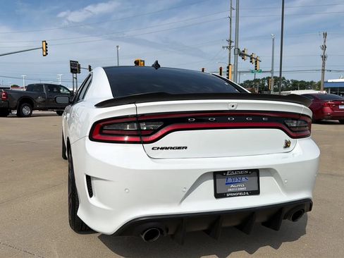Used 2021 Dodge Charger Scat Pack w/ Plus Group RWD image 14