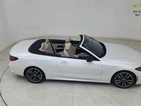 Used 2024 BMW M440i Convertible w/ Premium Package RWD image 79