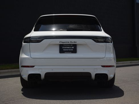 Used 2023 Porsche Cayenne Turbo AWD/4WD image 6