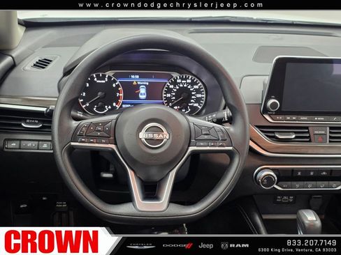 Used 2023 Nissan Altima 2.5 SV image 17