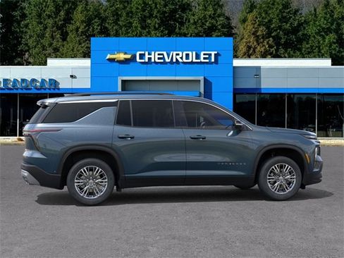 New 2026 Chevrolet Traverse LT w/ Driver Confidence Package image 5