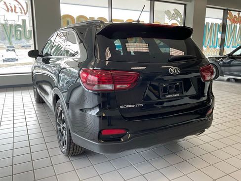 Used 2020 Kia Sorento S image 5