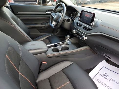 Used 2022 Nissan Altima 2.5 SR image 8