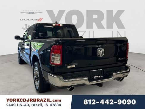 Used 2022 RAM 1500 Big Horn AWD/4WD image 3