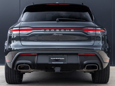 Certified 2026 Porsche Macan AWD/4WD image 10