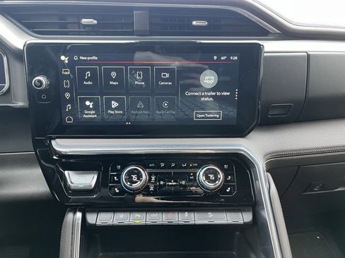 Used 2024 GMC Sierra 2500 Denali w/ Denali Reserve Package image 12