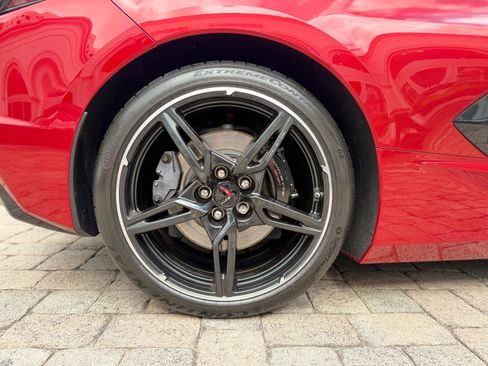 Used 2021 Chevrolet Corvette Stingray Preferred Cpe w/ Z51 Performance Package image 28