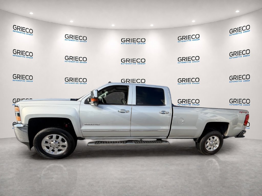 Used 2015 Chevrolet Silverado 2500 LTZ w/ LTZ Plus Package AWD/4WD image 4