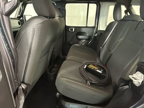 Used 2024 Jeep Wrangler Unlimited w/ Convenience Group AWD/4WD image 25