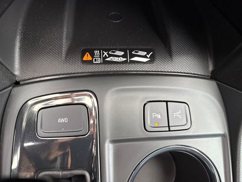 Certified 2024 Chevrolet Equinox Premier AWD/4WD image 21