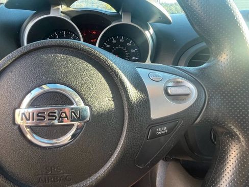Used 2015 Nissan Juke S image 18