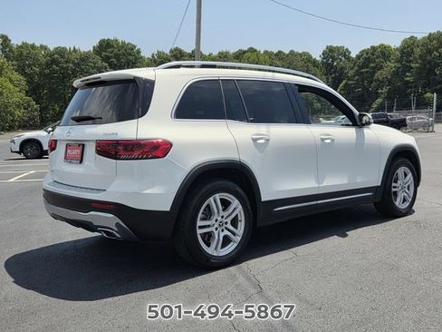 Used 2023 Mercedes-Benz GLB 250 4MATIC image 5