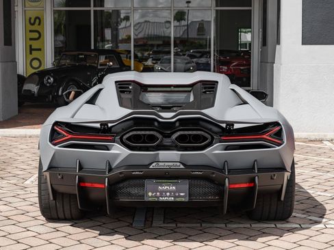 Used 2024 Lamborghini Revuelto AWD/4WD image 21