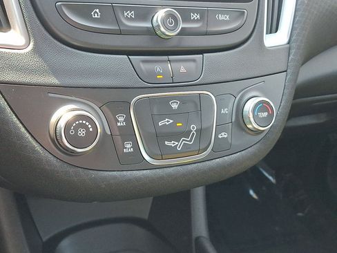 Used 2021 Chevrolet Malibu LS FWD image 20