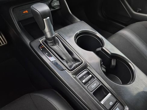 Used 2024 Honda Civic Sport image 21