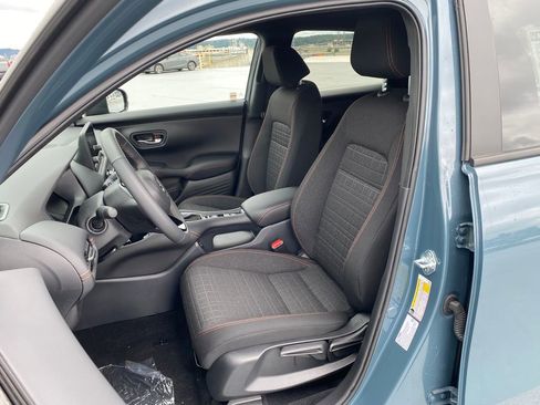 Used 2025 Honda HR-V Sport image 14