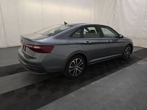 Used 2025 Volkswagen Jetta Sport FWD image 4