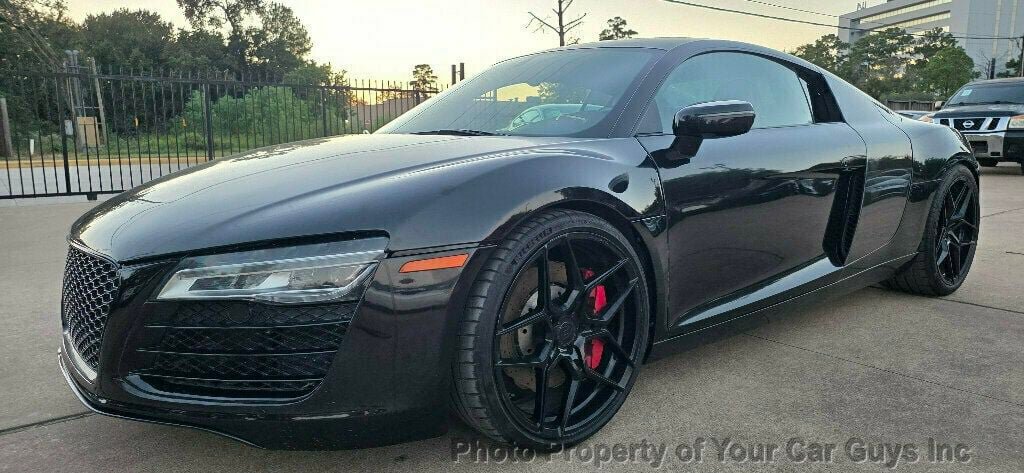 Used 2015 Audi R8 V8 w/ Extended Leather Package AWD/4WD image 5