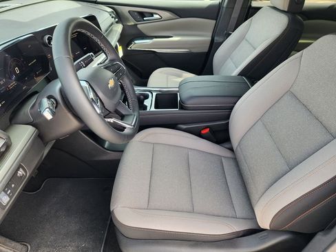 New 2026 Chevrolet Traverse LT w/ Driver Confidence Package FWD image 13