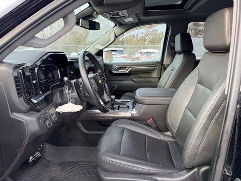 Used 2023 Chevrolet Silverado 1500 LTZ w/ LTZ Premium Package image 6
