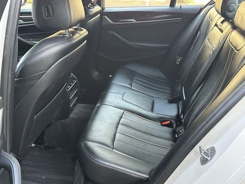 Used 2018 BMW 540i xDrive image 10