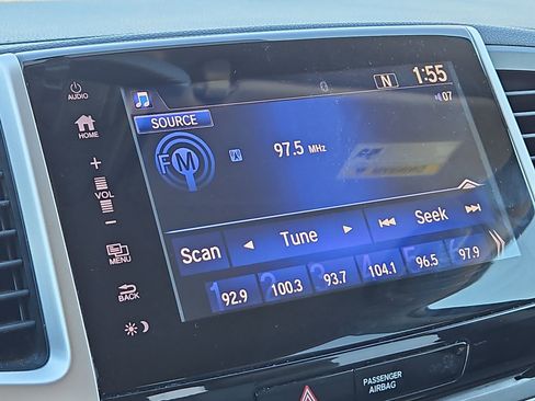 Used 2018 Honda Pilot EX image 22