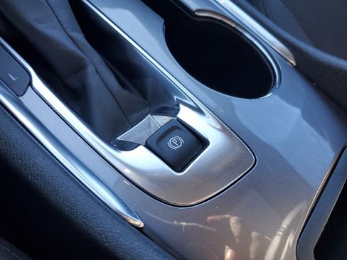 Used 2023 Chevrolet Malibu LT image 29