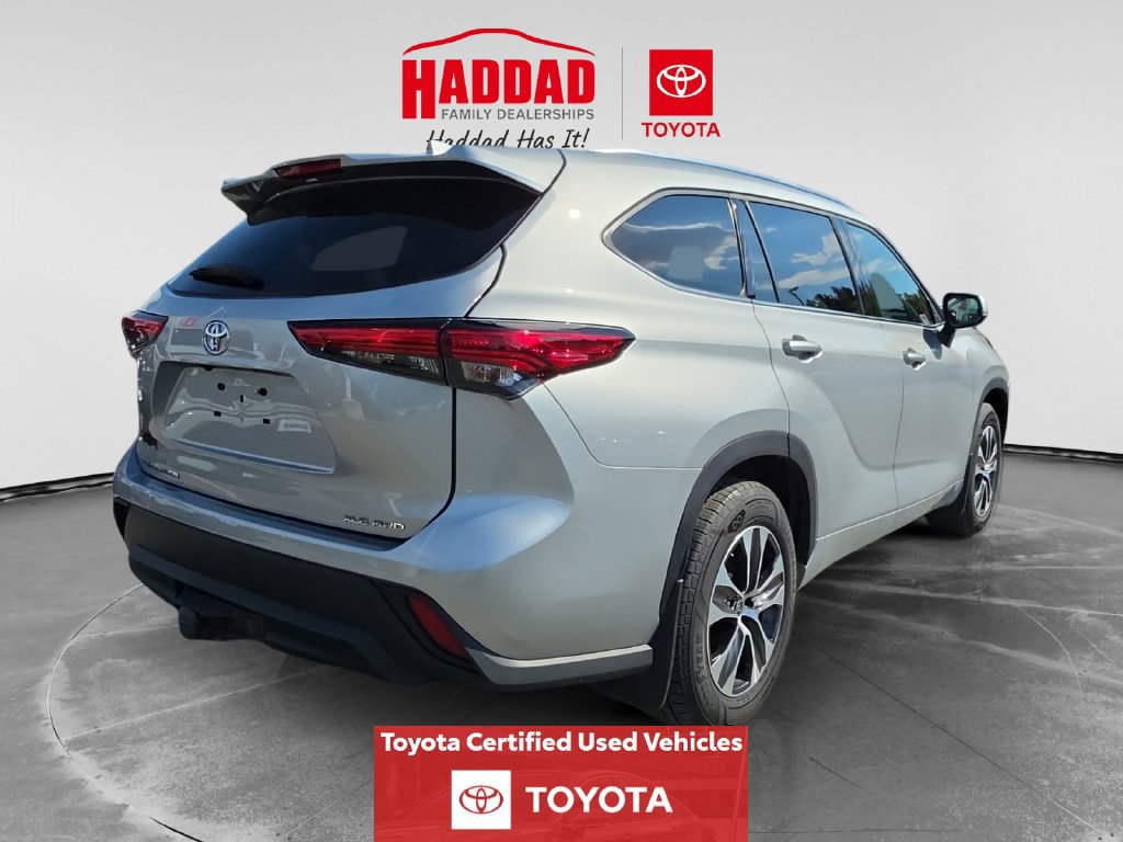 Certified 2021 Toyota Highlander XLE AWD/4WD image 6