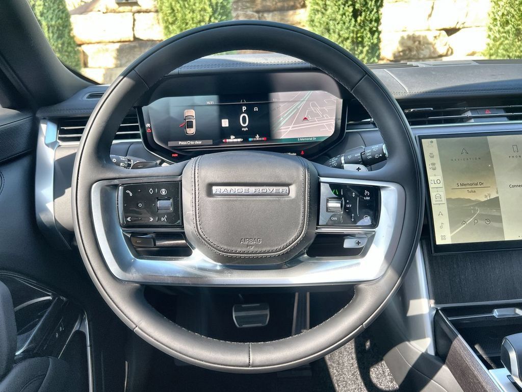 New 2026 Land Rover Range Rover Long Wheelbase SE AWD/4WD image 22