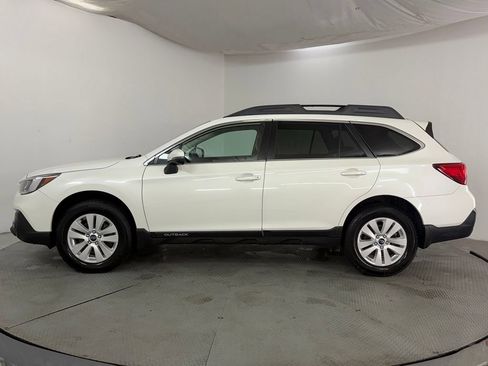 Used 2018 Subaru Outback 2.5i Premium AWD/4WD image 4