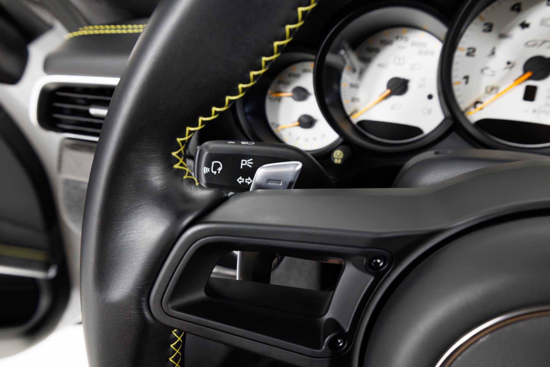 Used 2018 Porsche 911 GT3 RWD image 21