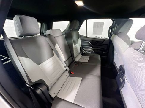 Used 2025 Toyota 4Runner TRD Off-Road image 19